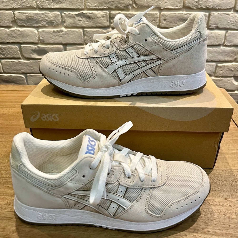 ASICS Women's Lyte Classic Shoes- Size 9, in cream